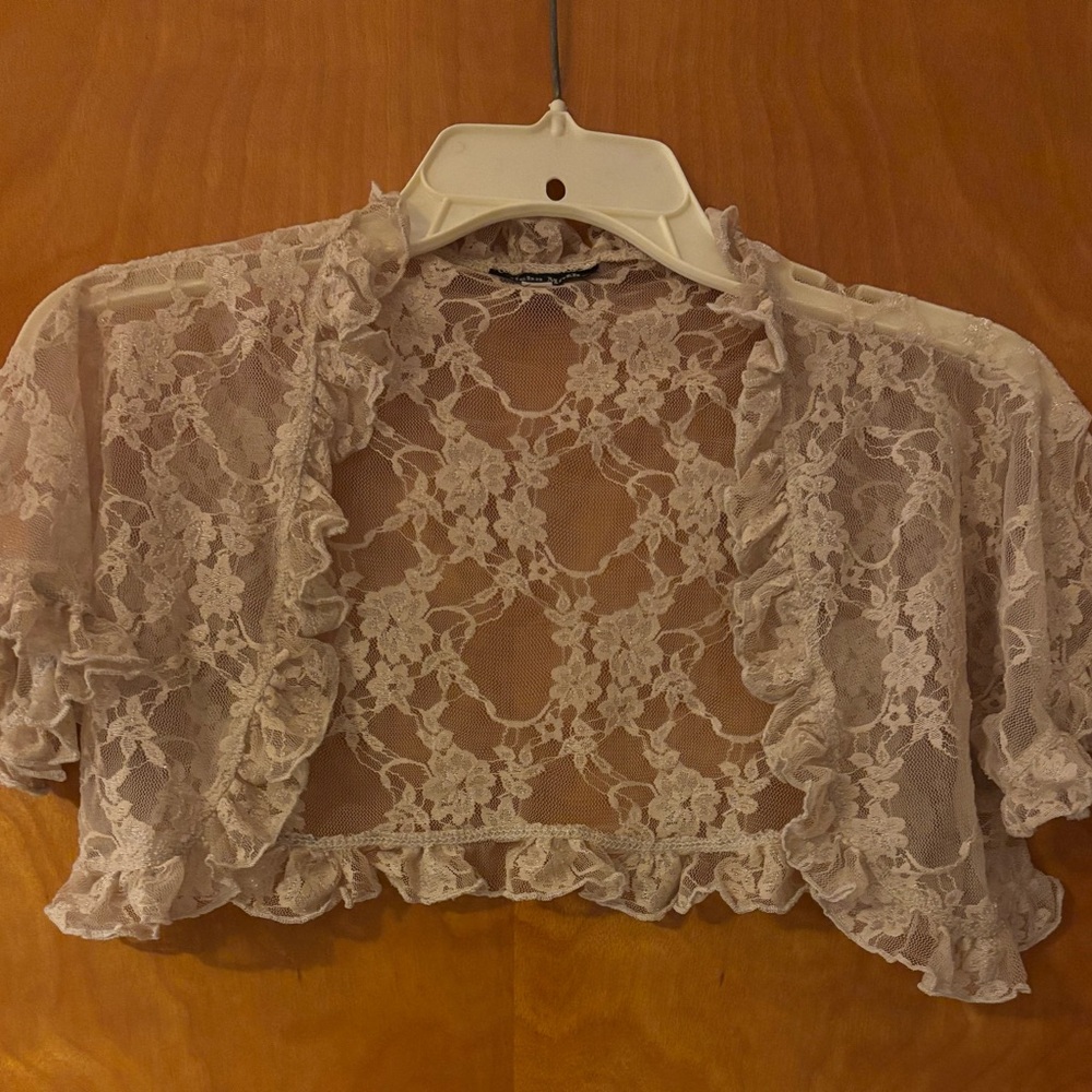 Floral Lace Ruffle Bolero